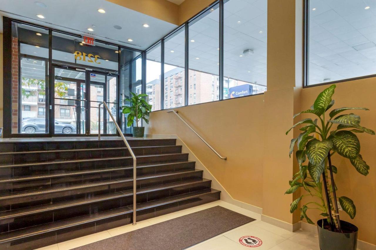 Comfort Inn Brooklyn New York Exterior photo